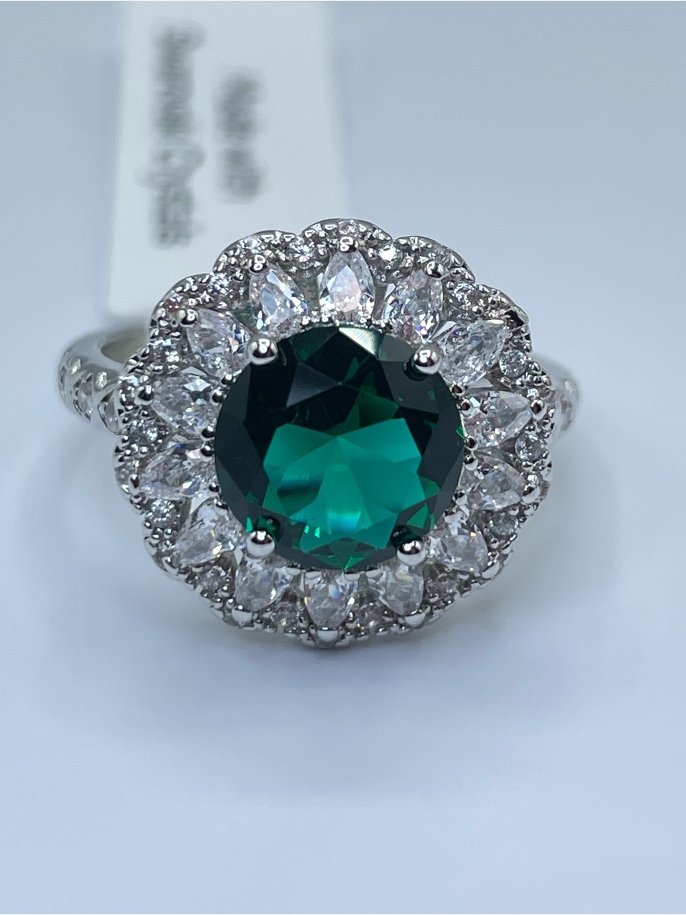 Swarovski Crystal Elements Emerald Green White Crystal Halo Art Deco Ring Size 8